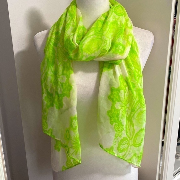 Bright Green Floral Leaf Vine Whimsical Bohemian Artsy Scarf Lightweight Pretty - Picture 5 of 17